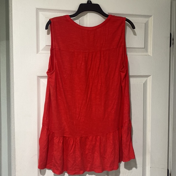 Red tunic blouse never been worn - Picture 3 of 4